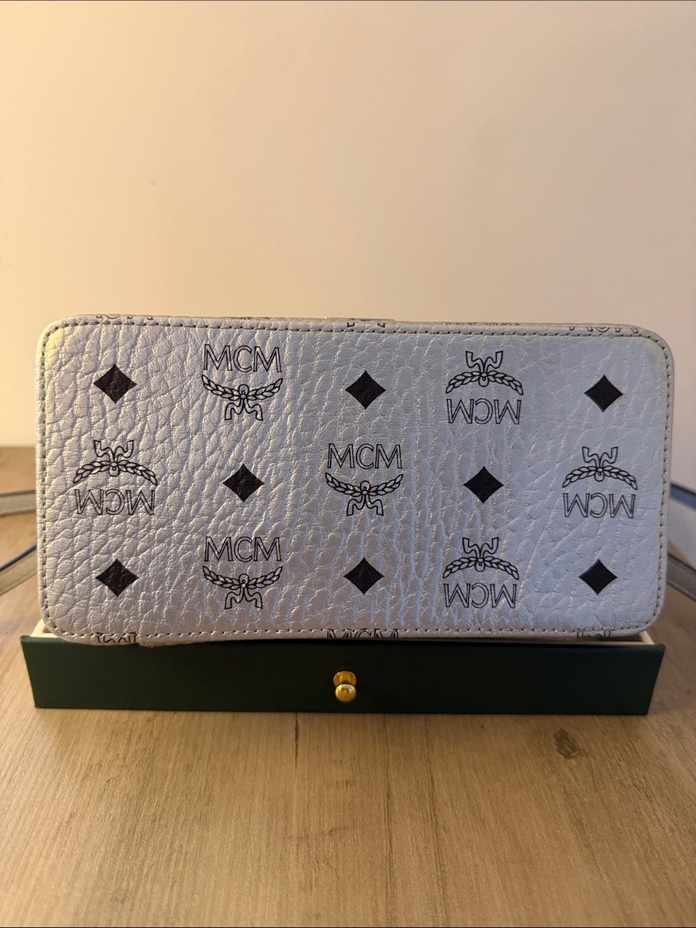 MCM Rockstar Silver Vanity Handbag with OG Strap and COA - Picture 7 of 16